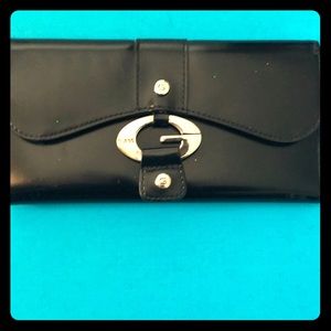 Guess wallet